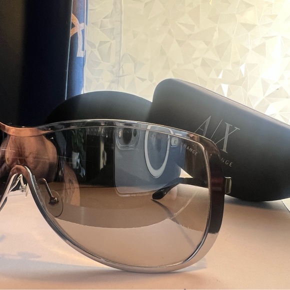 A/X Armani Exchange unisex Silver shield sunglasses - Picture 8 of 8